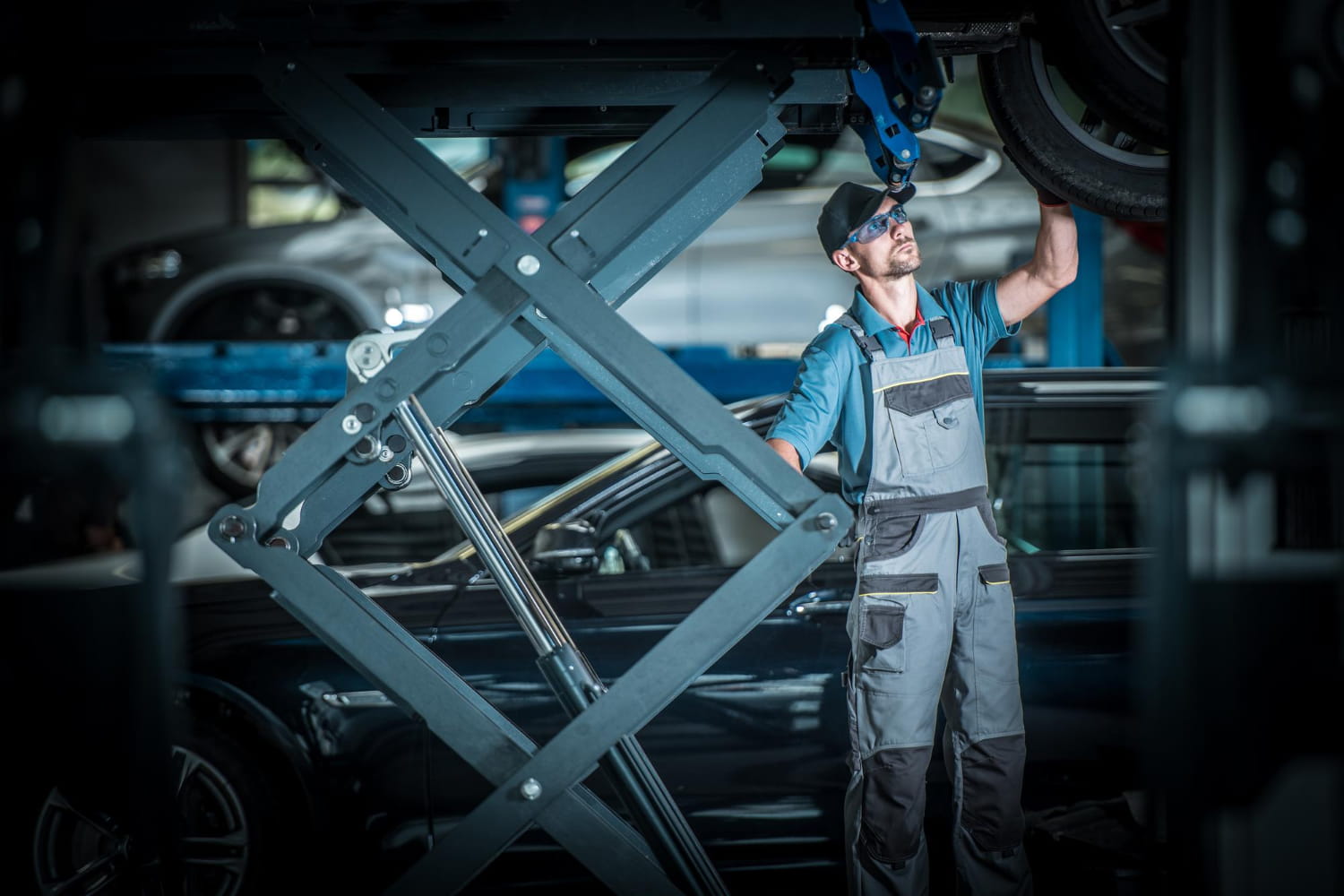 Подъемник или смотровая яма: что лучше и чем отличаются